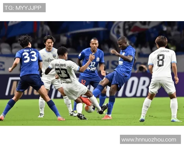 布雷与沙姆洛克流浪的精彩对决揭示足球战术与团队精神的完美结合