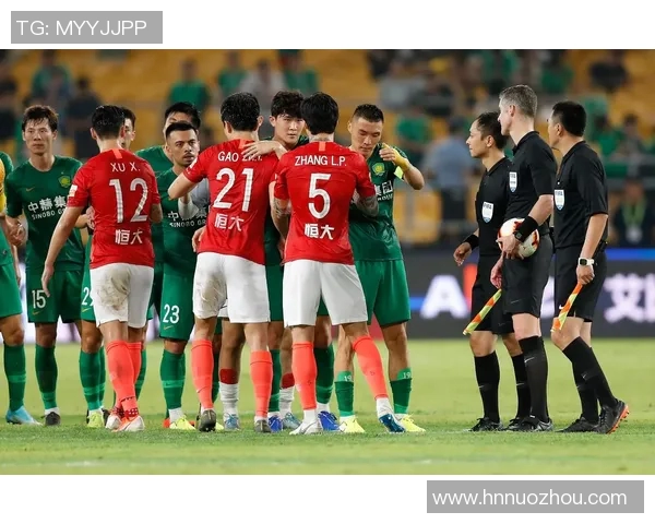 广州恒大淘宝迎战辽宁队全力争胜力争中超联赛冠军荣耀